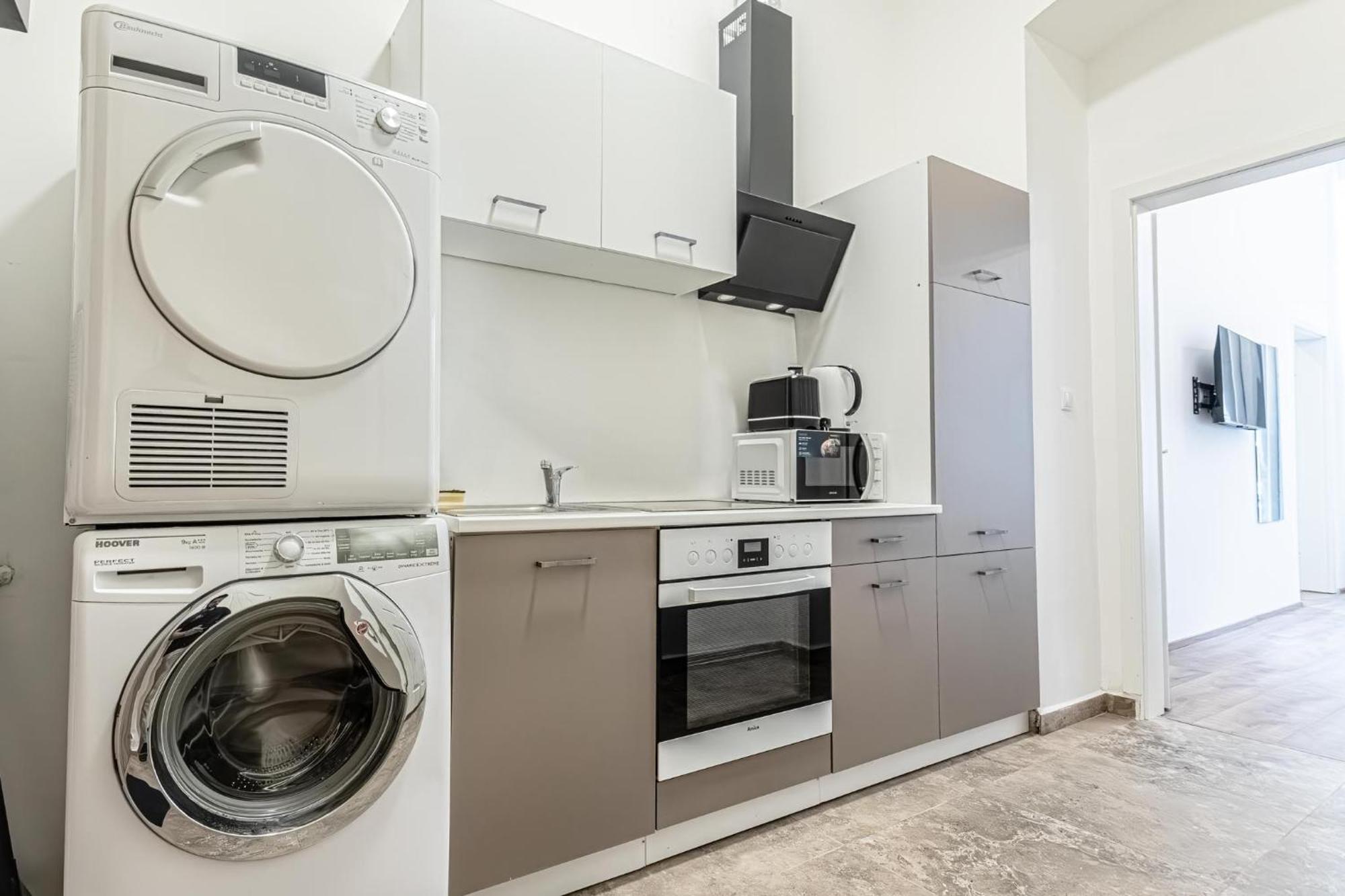 18 Min To Center Via U3 - Lovely 1br Ground Floor Gem * Viena