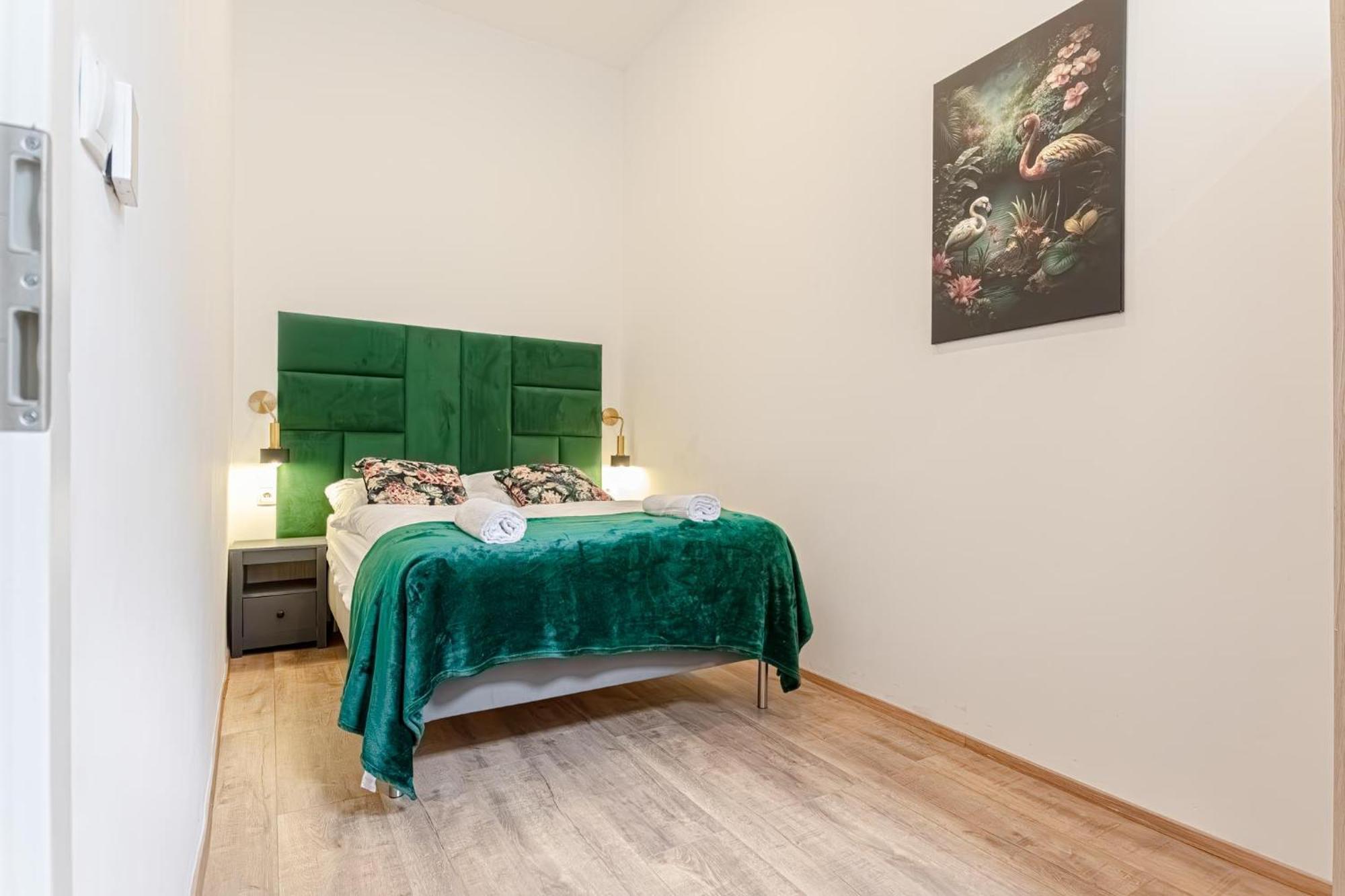 Appartamento 18 Min To Center Via U3 - Lovely 1br Ground Floor Gem
