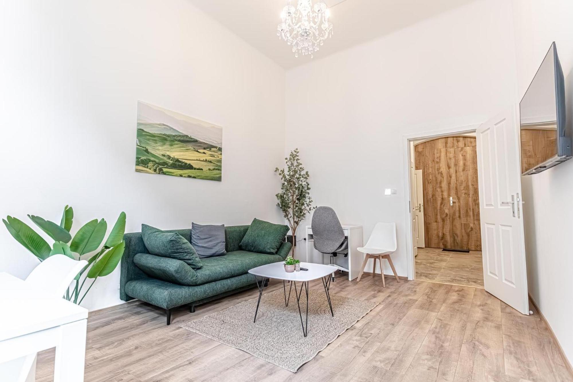 18 Min To Center Via U3 - Lovely 1br Ground Floor Gem Appartamento